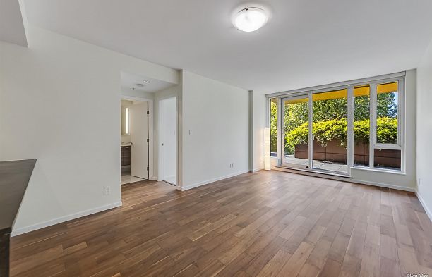 522 8488 Cornish Street S.W. Marine