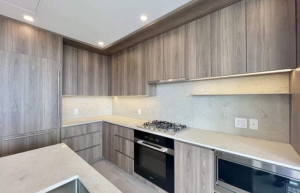501 5212 Cambie Street Cambie