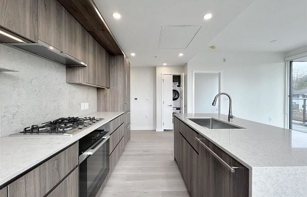 206 5212 Cambie Street Cambie