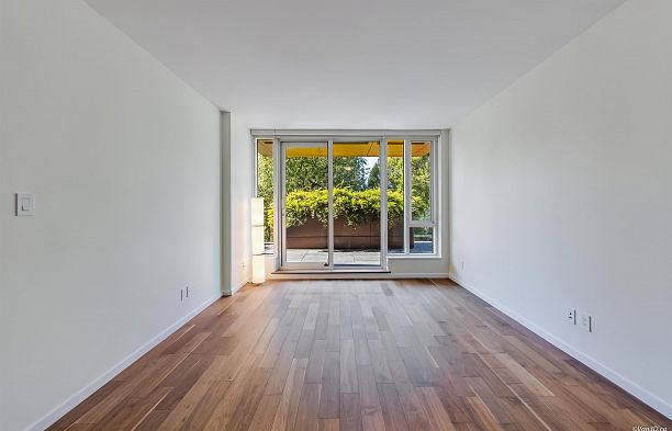 522 8488 Cornish Street S.W. Marine