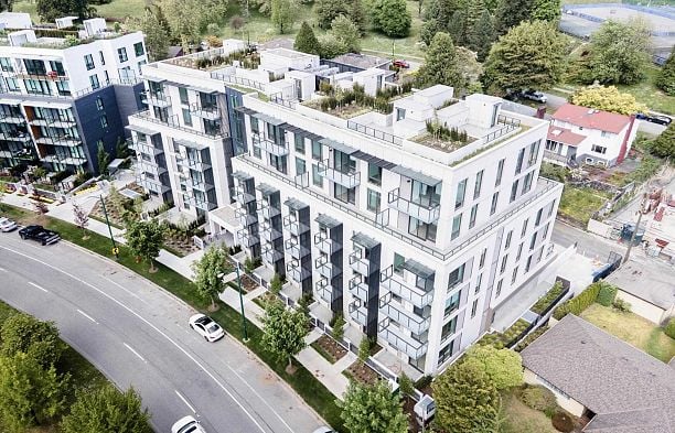 216 5212 Cambie Street Cambie