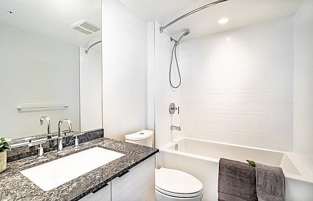 2706 488 SW Marine Drive Marpole