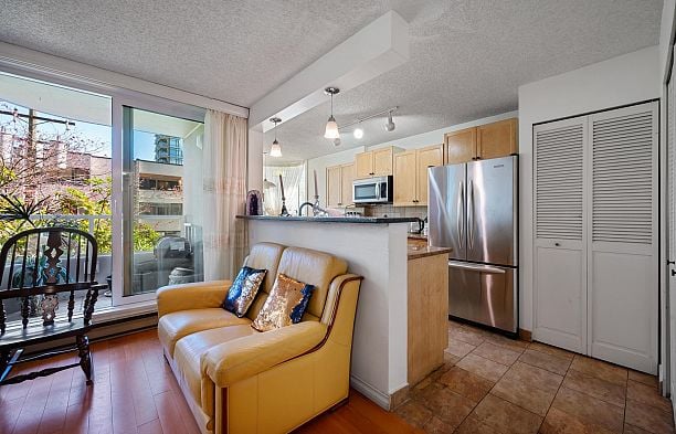 203 1845 Robson Street West End VW