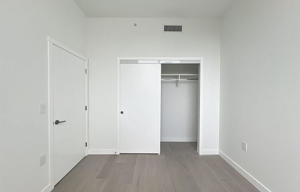 501 5212 Cambie Street Cambie