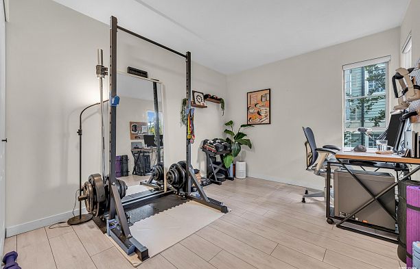 305 868 W 16th Avenue Cambie