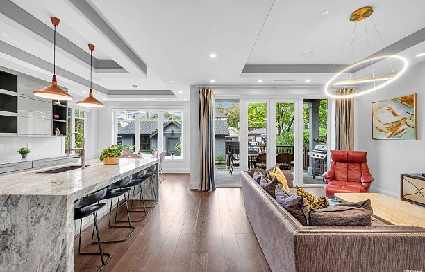 3125 W 34th Avenue MacKenzie Heights