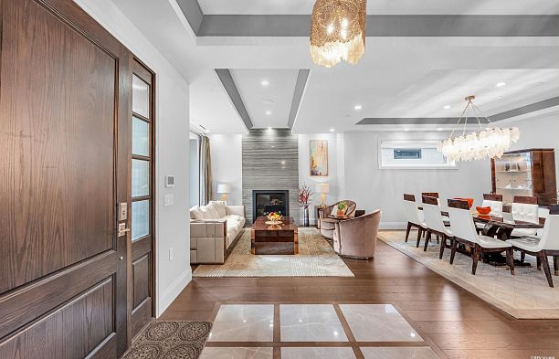 3125 W 34th Avenue MacKenzie Heights