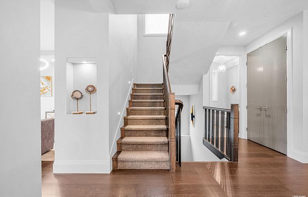 3125 W 34th Avenue MacKenzie Heights