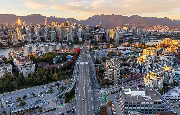 402 445 W 2nd Avenue False Creek