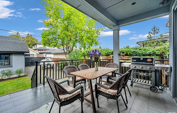 3125 W 34th Avenue MacKenzie Heights