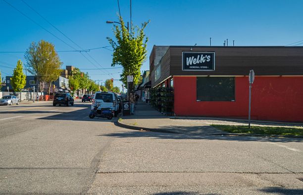 158 E 17th Avenue Main