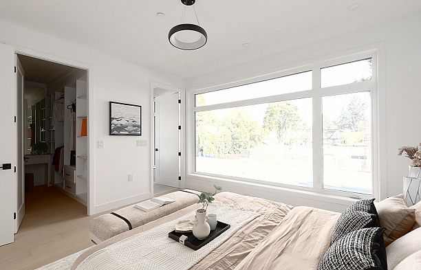 1 5969 Granville Street South Granville