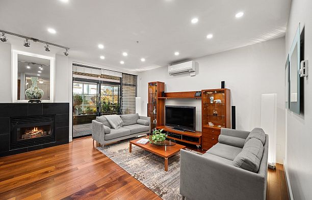 202 1750 W 2nd Avenue False Creek