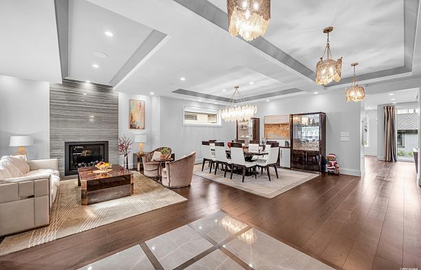 3125 W 34th Avenue MacKenzie Heights