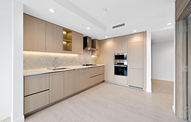 1214 1768 Cook Street False Creek