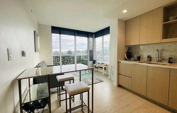 1214 1768 Cook Street False Creek