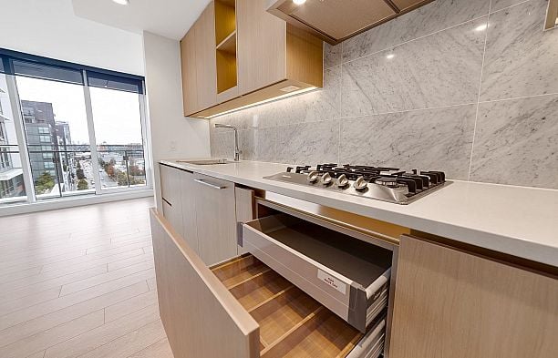 1214 1768 Cook Street False Creek