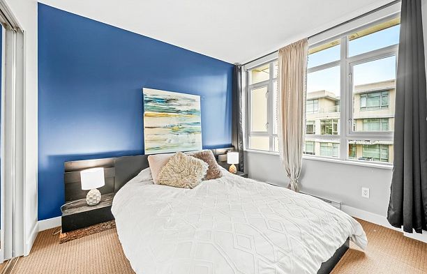 608 2228 W Broadway Kitsilano