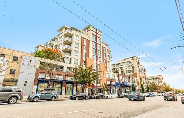 608 2228 W Broadway Kitsilano