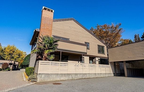 3988 Parkway Drive Quilchena