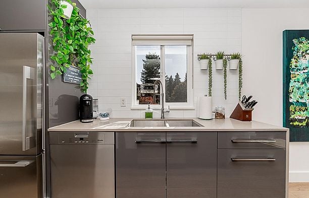 3988 Parkway Drive Quilchena