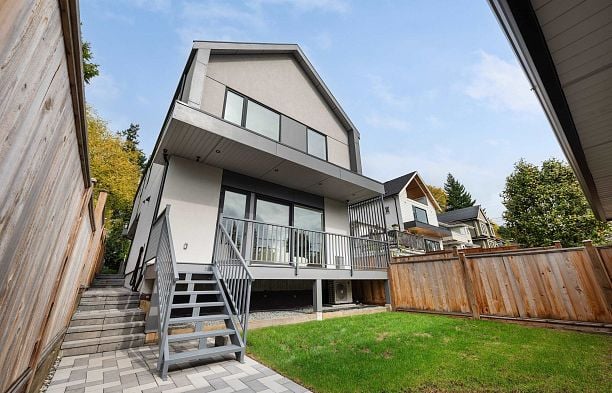 2 3232 W 38th Avenue Kerrisdale