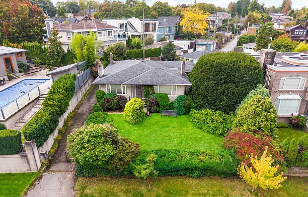 4275 Quesnel Drive MacKenzie Heights