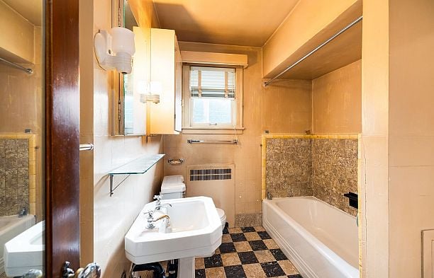 4275 Quesnel Drive MacKenzie Heights