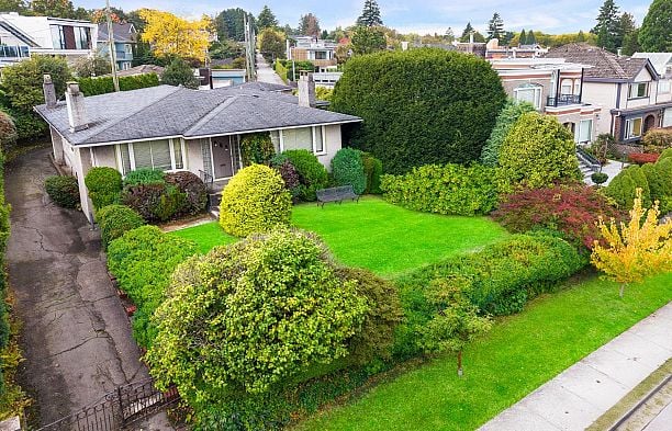 4275 Quesnel Drive MacKenzie Heights