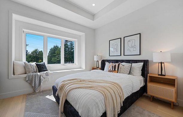 2 8508 East Boulevard S.W. Marine