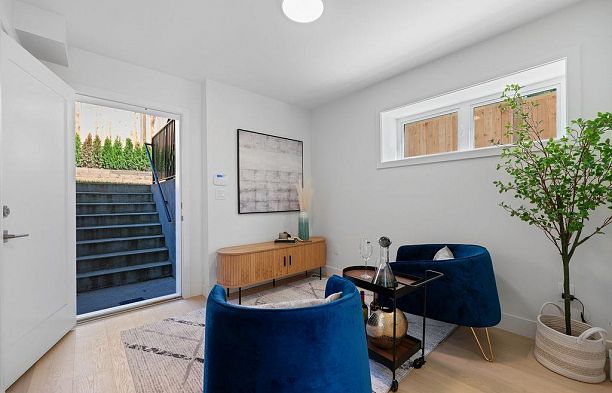 2 8508 East Boulevard S.W. Marine