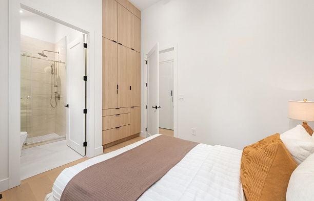 1 3232 W 38th Avenue Kerrisdale