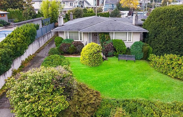 4275 Quesnel Drive MacKenzie Heights