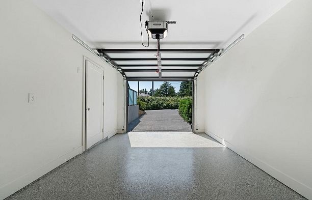 2 8508 East Boulevard S.W. Marine