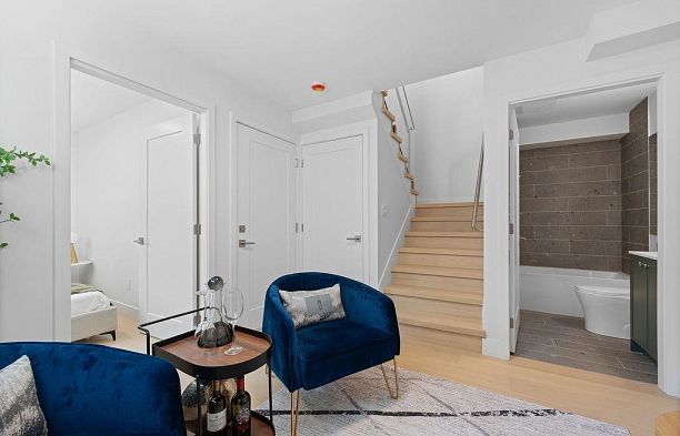 2 8508 East Boulevard S.W. Marine