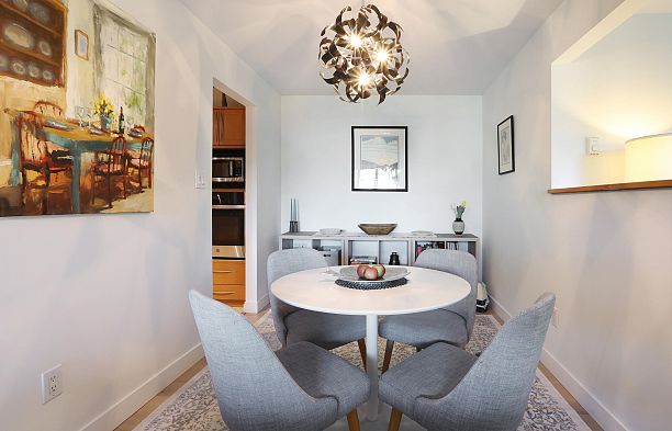 215 1890 W 6th Avenue Kitsilano