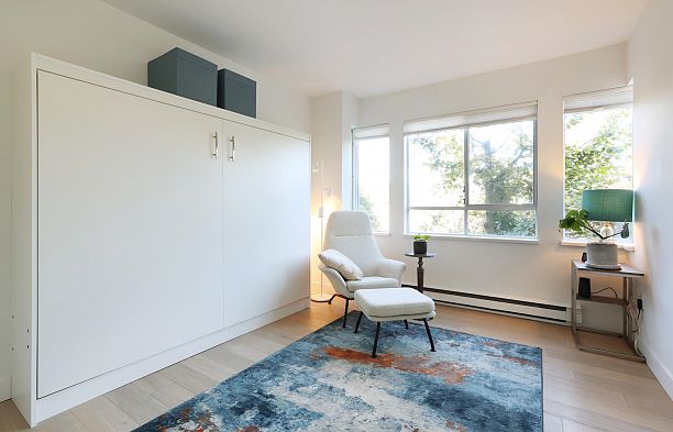 215 1890 W 6th Avenue Kitsilano