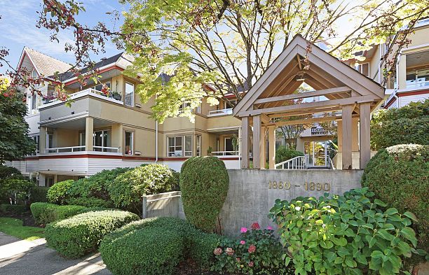 215 1890 W 6th Avenue Kitsilano