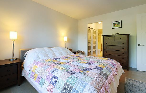 215 1890 W 6th Avenue Kitsilano