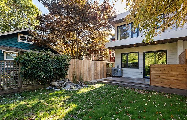 2 7 E 23rd Avenue Main