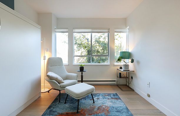 215 1890 W 6th Avenue Kitsilano