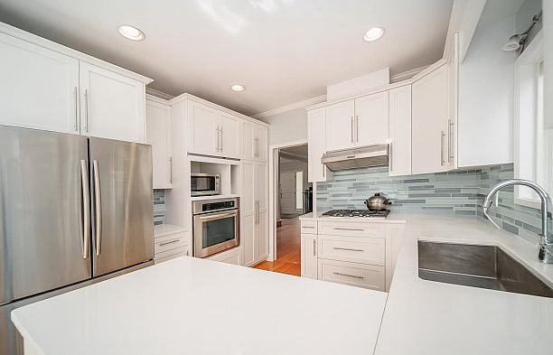 2726 W 42nd Avenue Kerrisdale