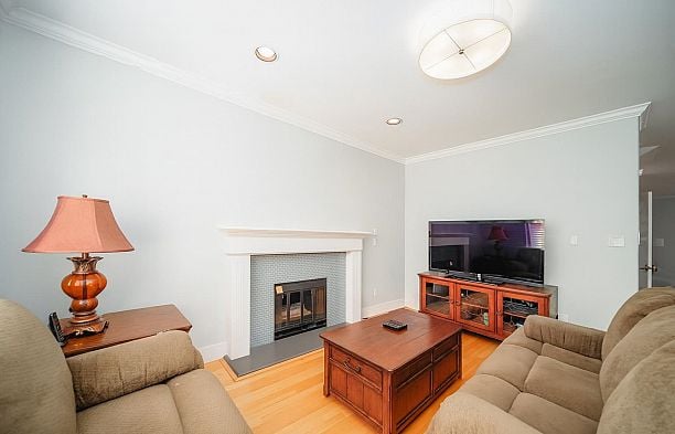 2726 W 42nd Avenue Kerrisdale