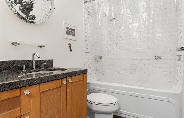 110 8988 Hudson Street Marpole