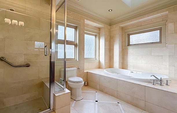 2978 W 21st Avenue Arbutus