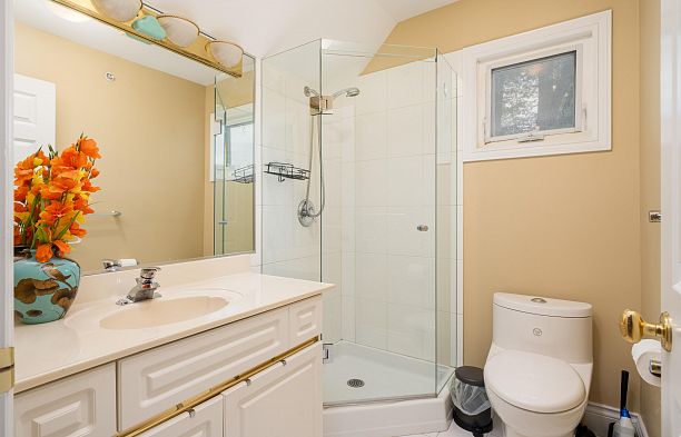 2087 W 18th Avenue Shaughnessy