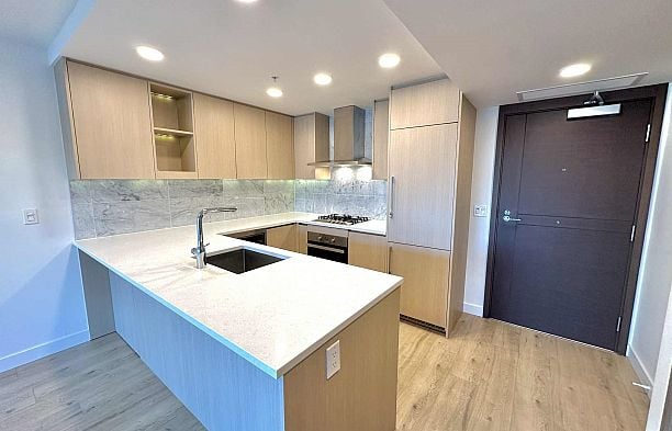 911 455 SW Marine Drive Marpole