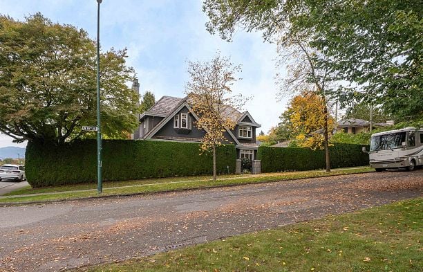 2087 W 18th Avenue Shaughnessy