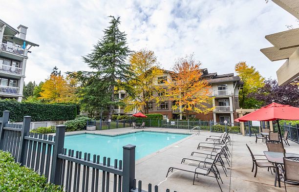 104 4883 Maclure Mews Quilchena