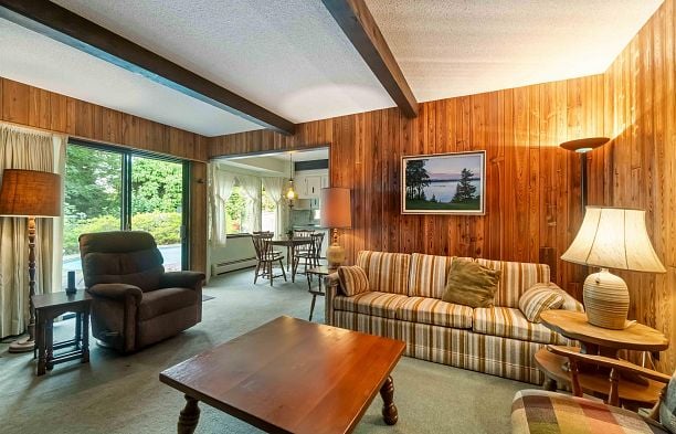 4228 Staulo Crescent University VW